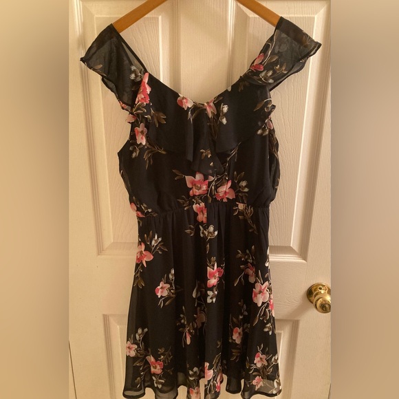 Floral dress - Picture 5 of 9